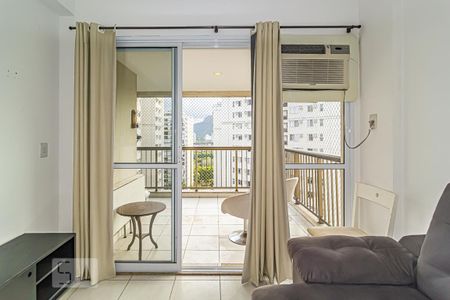 Varanda gourmet de apartamento para alugar com 2 quartos, 80m² em Jacarepaguá, Rio de Janeiro
