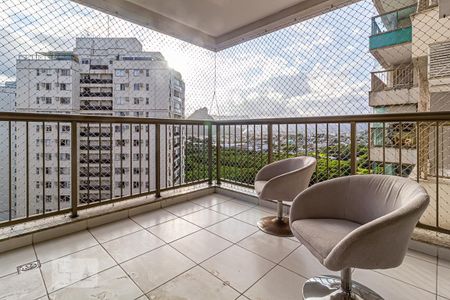 Varanda gourmet de apartamento para alugar com 2 quartos, 80m² em Jacarepaguá, Rio de Janeiro