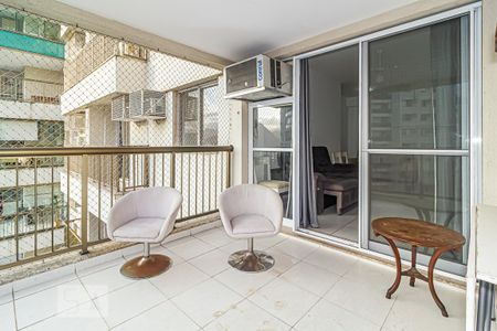 Varanda gourmet de apartamento para alugar com 2 quartos, 80m² em Jacarepaguá, Rio de Janeiro