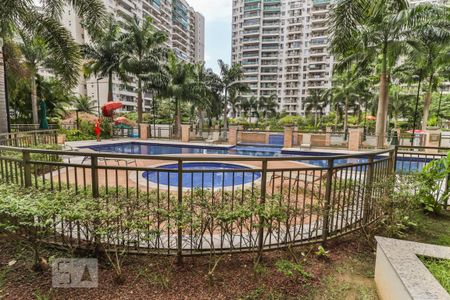 Apartamento para alugar com 80m², 2 quartos e 1 vaga Apartamento para alugar com 80m², 2 quartos e 1 vagaPiscina