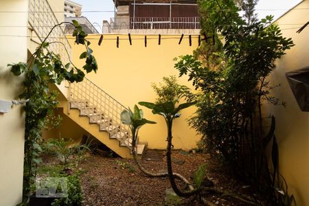 Casa à venda com 314m², 4 quartos e 4 vagasAREA EXTERNO