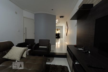 SALA de casa à venda com 4 quartos, 314m² em Jardim Avelino, São Paulo