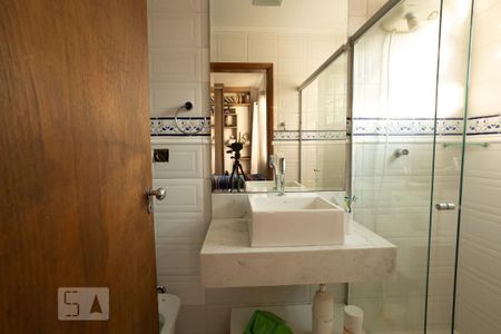 Casa à venda com 314m², 4 quartos e 4 vagassuíte 1