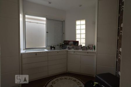 Casa à venda com 314m², 4 quartos e 4 vagasBanheiro