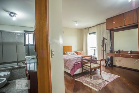 Apartamento à venda com 186m², 3 quartos e 3 vagasSuite 1