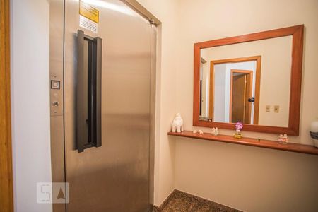 Apartamento à venda com 186m², 3 quartos e 3 vagasHall Privativo