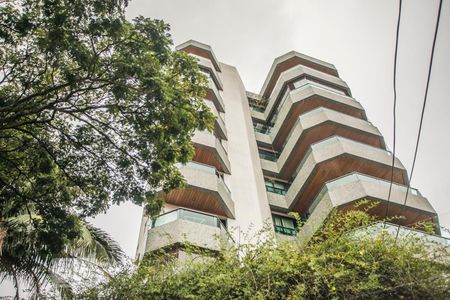 Apartamento à venda com 186m², 3 quartos e 3 vagasFachada