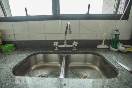 Apartamento à venda com 186m², 3 quartos e 3 vagasCozinha - Torneira