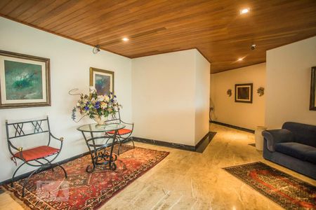 Apartamento à venda com 186m², 3 quartos e 3 vagasHall social