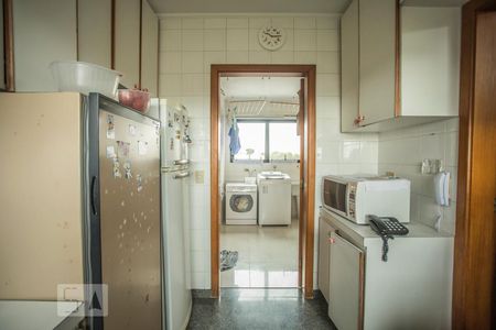 Apartamento à venda com 186m², 3 quartos e 3 vagasCozinha