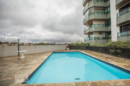 Apartamento à venda com 186m², 3 quartos e 3 vagasÁrea comum - Piscina