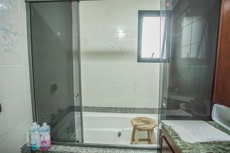 Apartamento à venda com 186m², 3 quartos e 3 vagasBanheiro Suite