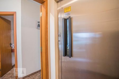 Apartamento à venda com 186m², 3 quartos e 3 vagasHall Privativo