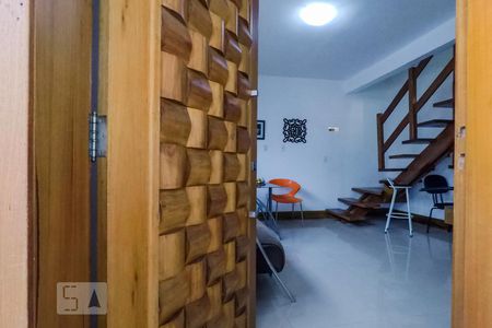 Entrada de casa à venda com 4 quartos, 160m² em Vila Firmiano Pinto, São Paulo