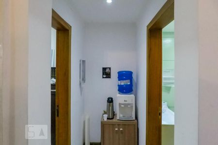 Corredor de casa à venda com 4 quartos, 160m² em Vila Firmiano Pinto, São Paulo