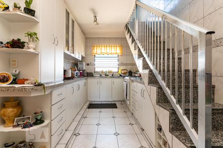 Casa à venda com 323m², 7 quartos e 2 vagas Casa à venda com 323m², 7 quartos e 2 vagasCozinha