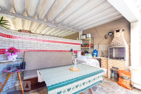 Casa à venda com 270m², 3 quartos e 4 vagas Casa à venda com 270m², 3 quartos e 4 vagasÁrea Externa