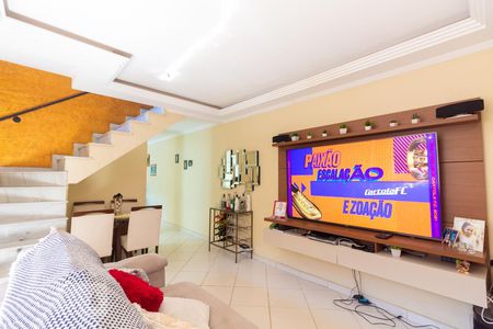 Casa à venda com 270m², 3 quartos e 4 vagas Casa à venda com 270m², 3 quartos e 4 vagasSala