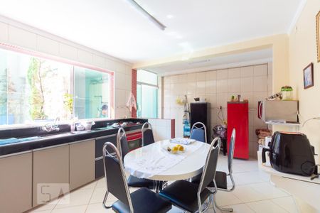 Casa à venda com 270m², 3 quartos e 4 vagas Casa à venda com 270m², 3 quartos e 4 vagasCozinha