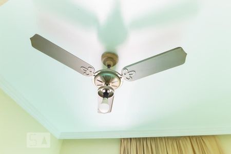 Casa à venda com 270m², 3 quartos e 4 vagas Casa à venda com 270m², 3 quartos e 4 vagasQuarto 2