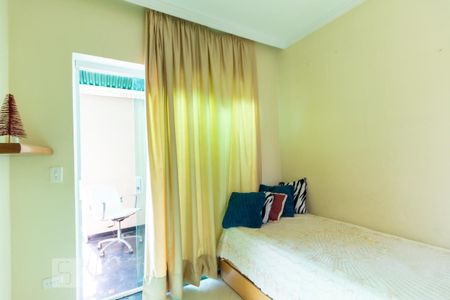 Casa à venda com 270m², 3 quartos e 4 vagas Casa à venda com 270m², 3 quartos e 4 vagasQuarto 2