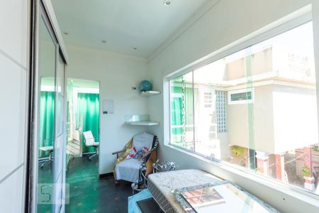 Casa à venda com 270m², 3 quartos e 4 vagas Casa à venda com 270m², 3 quartos e 4 vagasQuarto 3