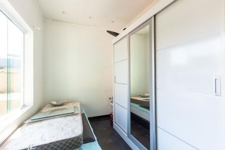 Casa à venda com 270m², 3 quartos e 4 vagas Casa à venda com 270m², 3 quartos e 4 vagasQuarto 3