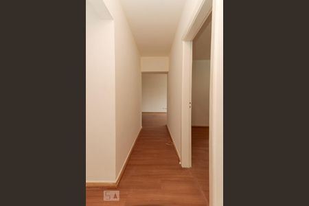 Apartamento à venda com 99m², 2 quartos e 1 vagaCorredor