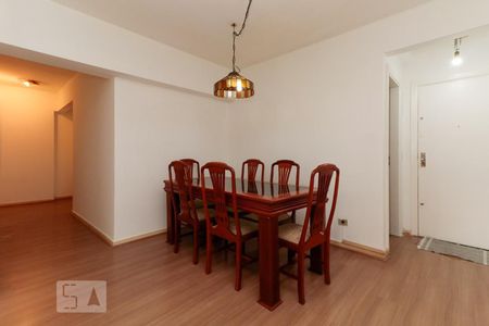 Apartamento à venda com 99m², 2 quartos e 1 vagaSala