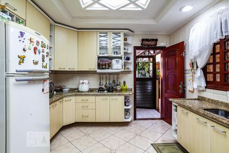 Casa à venda com 300m², 4 quartos e 4 vagasCozinha