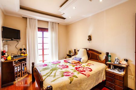 Casa à venda com 300m², 4 quartos e 4 vagasSuíte