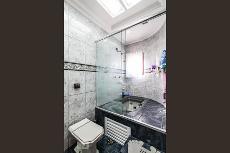 Casa à venda com 300m², 4 quartos e 4 vagasBanheiro da Suíte