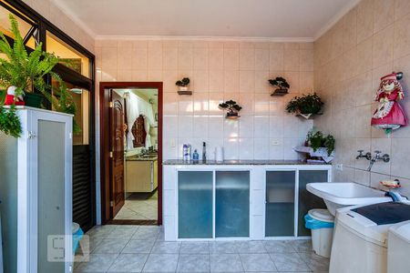 Casa à venda com 300m², 4 quartos e 4 vagasÁrea de Serviço