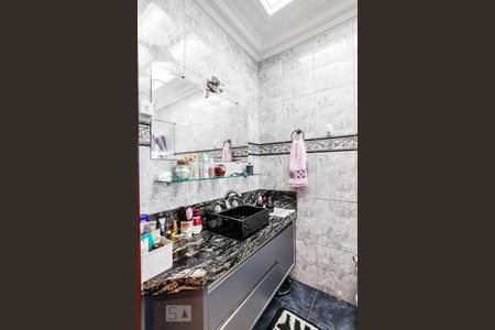 Casa à venda com 300m², 4 quartos e 4 vagasBanheiro da Suíte