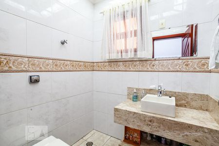 Casa à venda com 300m², 4 quartos e 4 vagasLavabo