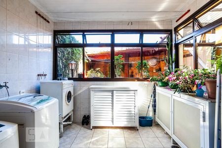 Casa à venda com 300m², 4 quartos e 4 vagasÁrea de Serviço