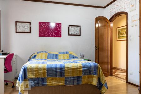 Casa à venda com 323m², 4 quartos e 6 vagas Casa à venda com 323m², 4 quartos e 6 vagasQuarto 3