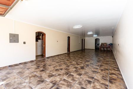 Garagem de casa à venda com 4 quartos, 323m² em Jardim Franca, São Paulo