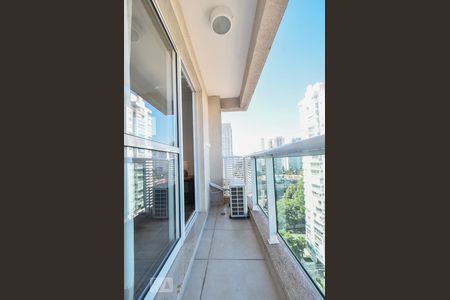 Studio à venda com 52m², 1 quarto e 1 vagaVaranda