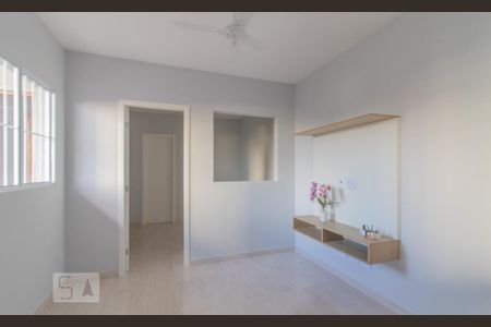 Sala de apartamento para alugar com 1 quarto, 30m² em Vila Medeiros, São Paulo