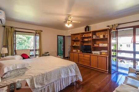 Casa à venda com 400m², 4 quartos e 3 vagasSuíte 1