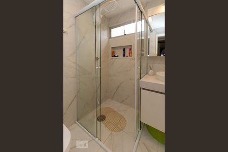 Apartamento para alugar com 62m², 2 quartos e sem vagaBanheiro