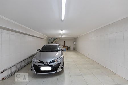 Casa à venda com 217m², 3 quartos e 5 vagas