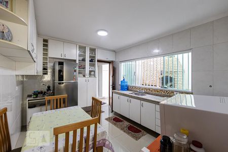 Casa à venda com 217m², 3 quartos e 5 vagas