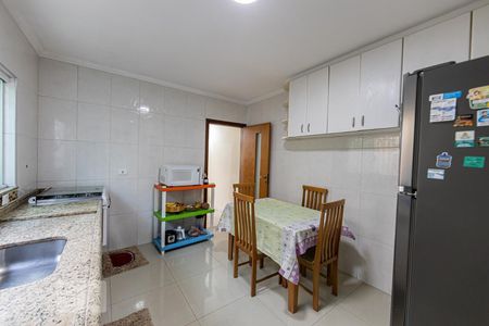 Casa à venda com 217m², 3 quartos e 5 vagas