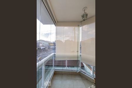 Casa à venda com 217m², 3 quartos e 5 vagas Casa à venda com 217m², 3 quartos e 5 vagasvaranda