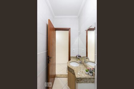 Casa à venda com 217m², 3 quartos e 5 vagas