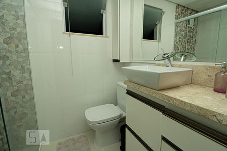 Casa à venda com 560m², 2 quartos e 3 vagasBanheiro do Quarto 1