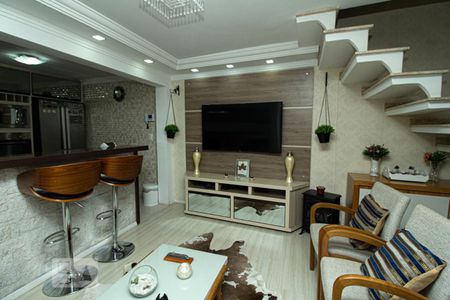 Sala e cozinha de casa à venda com 2 quartos, 560m² em Jardim Ponte Rasa, São Paulo