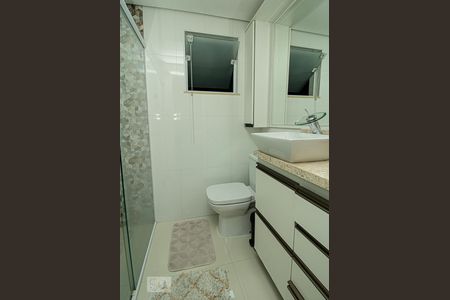 Casa à venda com 560m², 2 quartos e 3 vagasBanheiro do Quarto 1